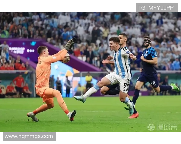 点射破门!约克雷斯3次射门1次射正,10次对立3次成功,获评6.8分